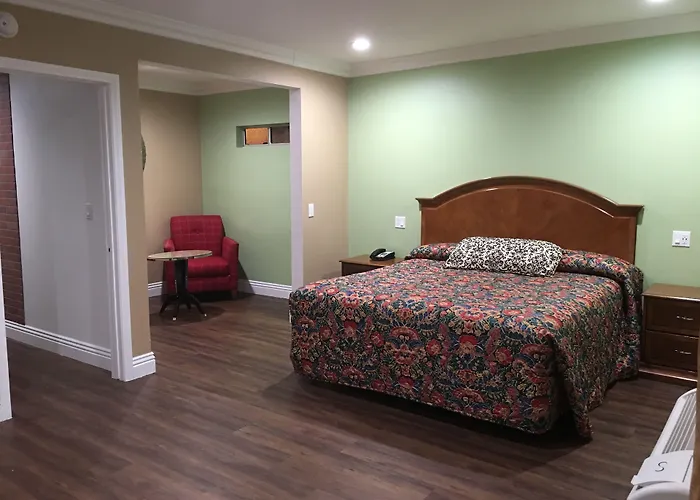 American Inn & Suites Lax Airport Inglewood